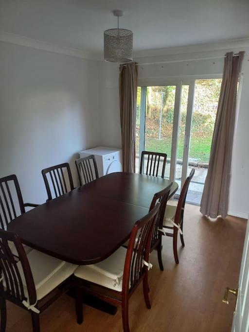 Large 4Bed Available Long-Term In Letterkenny Villa ภายนอก รูปภาพ