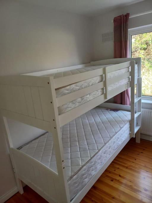 Large 4Bed Available Long-Term In Letterkenny Villa ภายนอก รูปภาพ