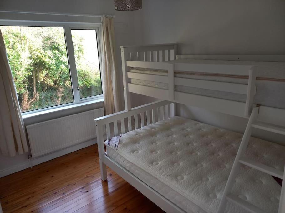 Large 4Bed Available Long-Term In Letterkenny Villa ภายนอก รูปภาพ