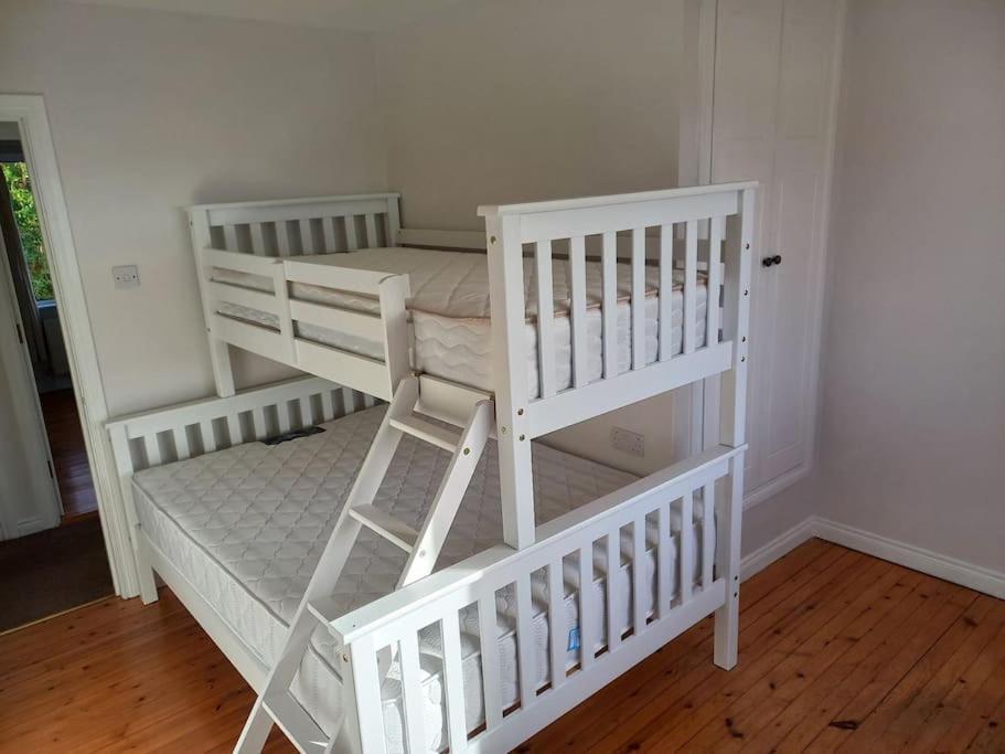 Large 4Bed Available Long-Term In Letterkenny Villa ภายนอก รูปภาพ