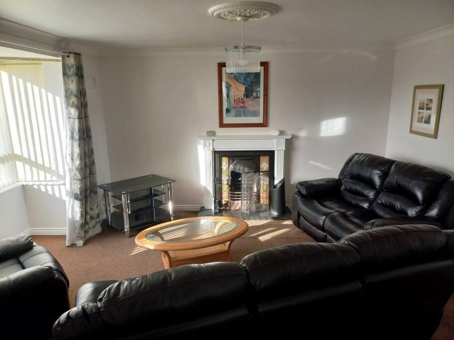 Large 4Bed Available Long-Term In Letterkenny Villa ภายนอก รูปภาพ