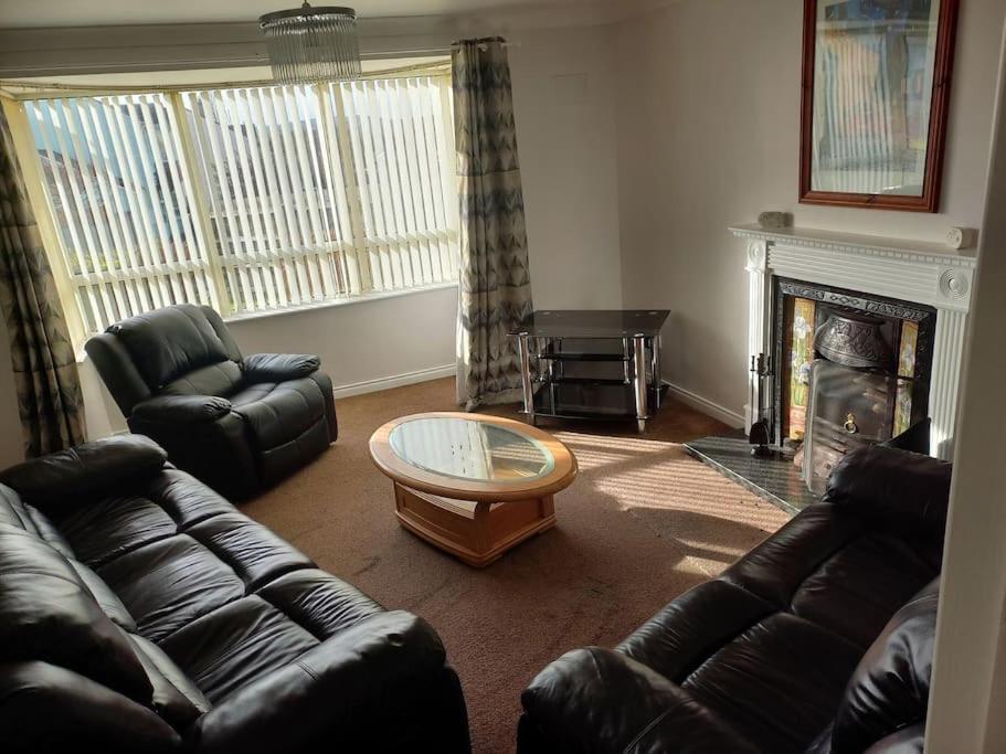 Large 4Bed Available Long-Term In Letterkenny Villa ภายนอก รูปภาพ